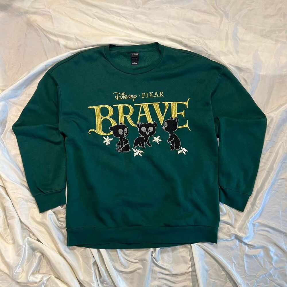 Box Lunch Disney Pixar Brave Embroidered Sweater Crewneck Green